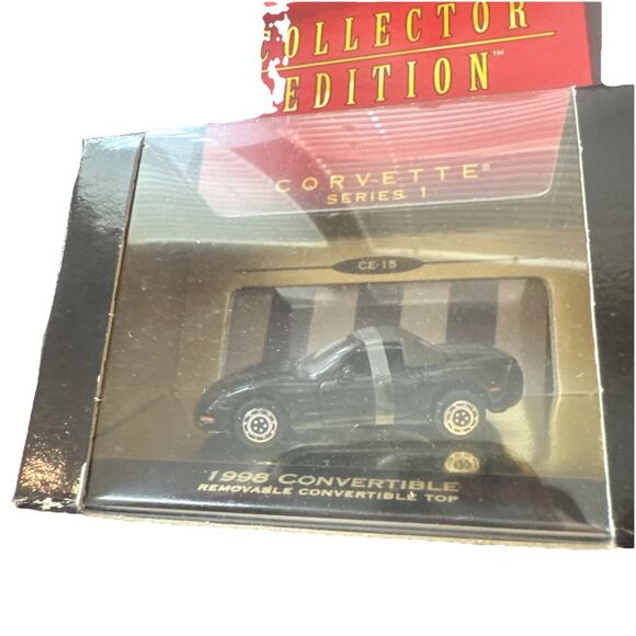 1998 Micro Machines Collector Edition Corvette Series 1 1998 Convertible misb - Picture 3 of 6